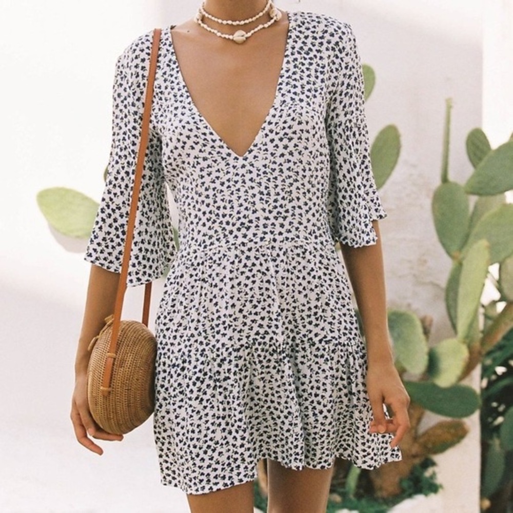 NEW Faithfull The Brand Fresa Dress Blue White Rae Floral Print Size 4